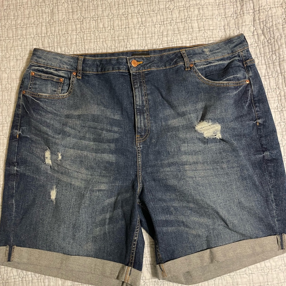 ELLOS 20W Women’s Boyfriend Jean Shorts